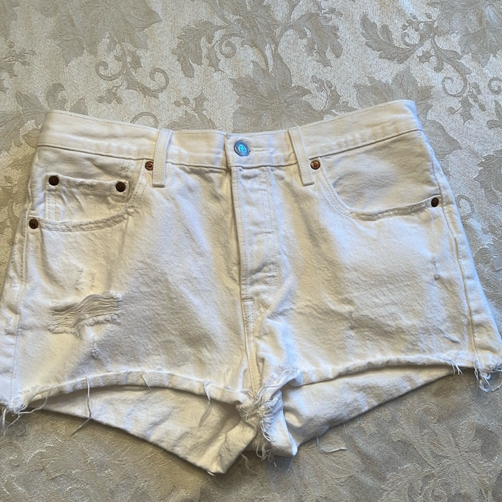 White Denim Levi 501 shorts